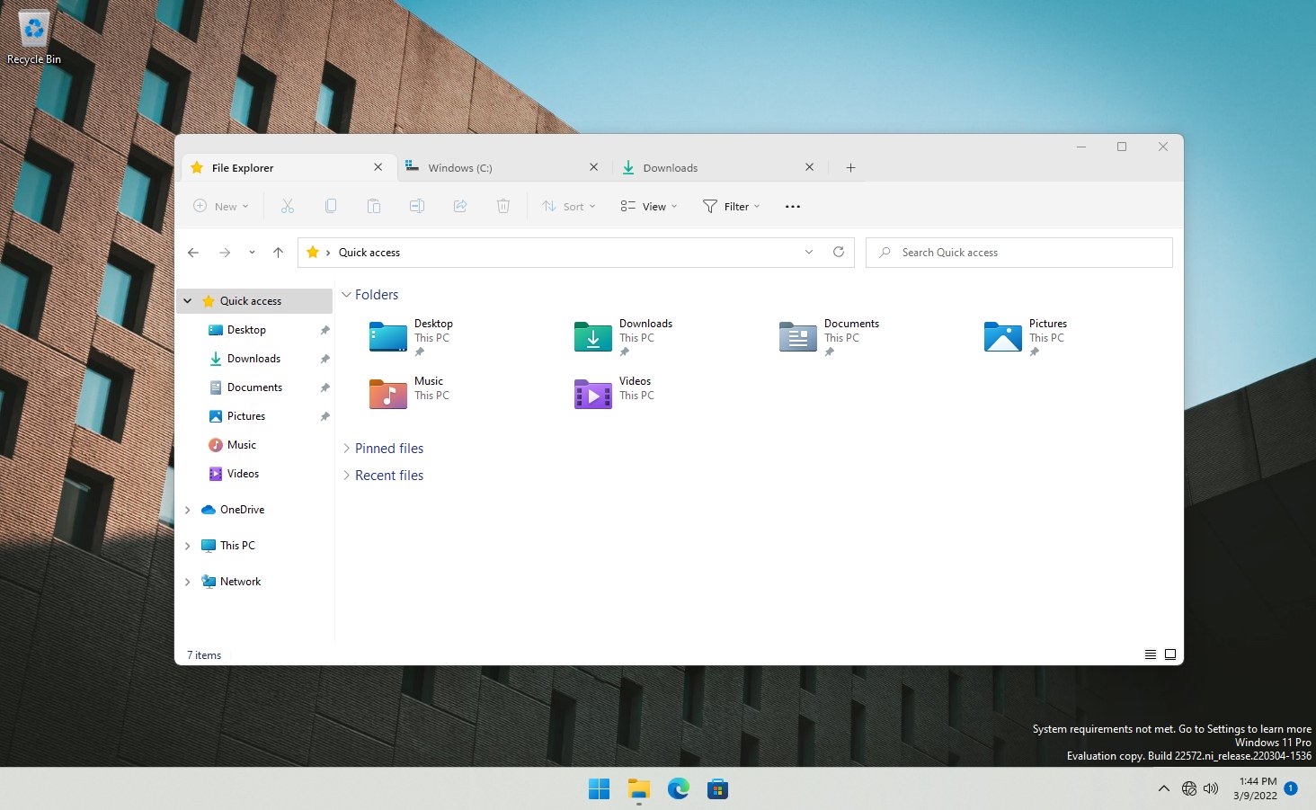 How to enable the new File Explorer tabs in build 22572 thumbnail
